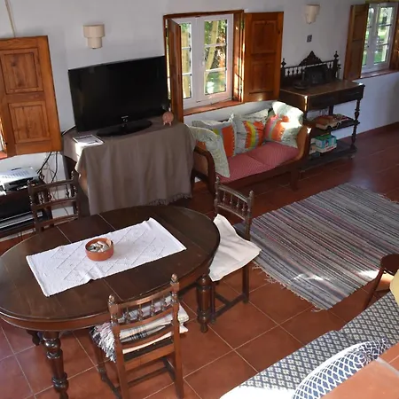 Casal Laranjeiras 度假居 *